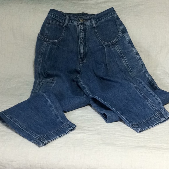 Levi's Denim - Vintage Levi jeans size small 900 series.  A59
